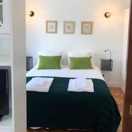 New Apartment On The Beach Cascais Exteriör bild